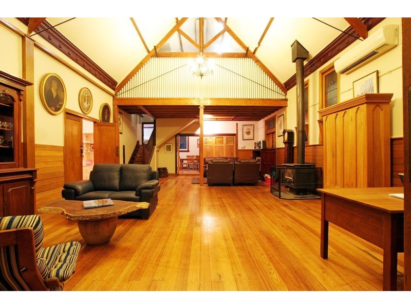 6 Monbulk Road, Mount Evelyn VIC 3796