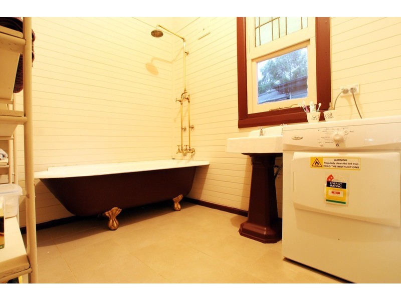 6 Monbulk Road, Mount Evelyn VIC 3796