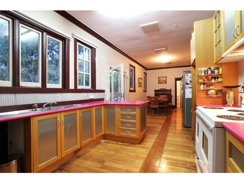 6 Monbulk Road, Mount Evelyn VIC 3796