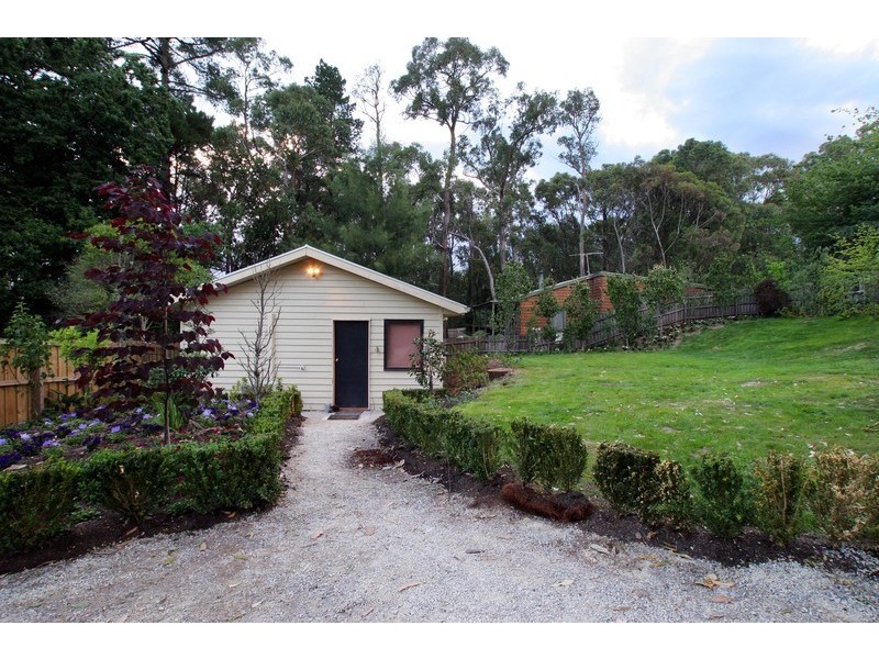 6 Monbulk Road, Mount Evelyn VIC 3796