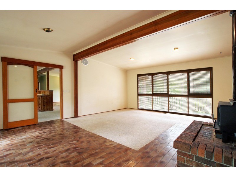 16 Joy Avenue, Mount Evelyn VIC 3796