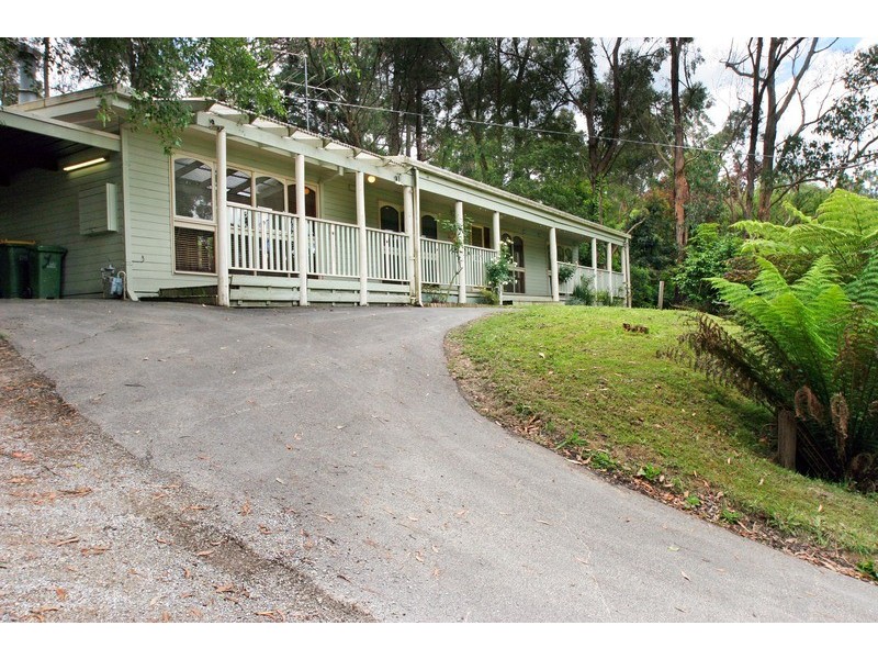 16 Joy Avenue, Mount Evelyn VIC 3796