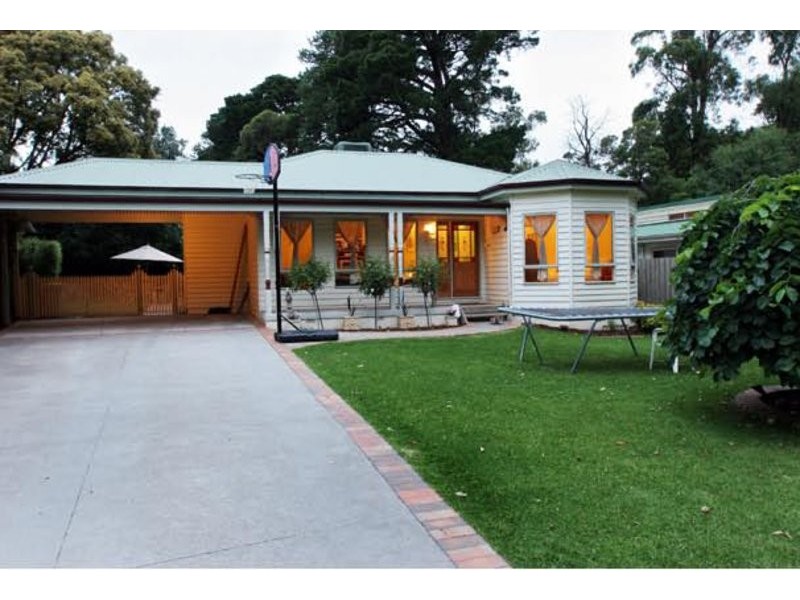 94 Birmingham Road, Mount Evelyn VIC 3796