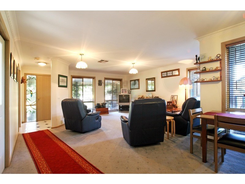 8 Paul Close, Mount Evelyn VIC 3796