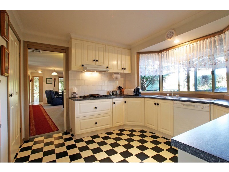 8 Paul Close, Mount Evelyn VIC 3796