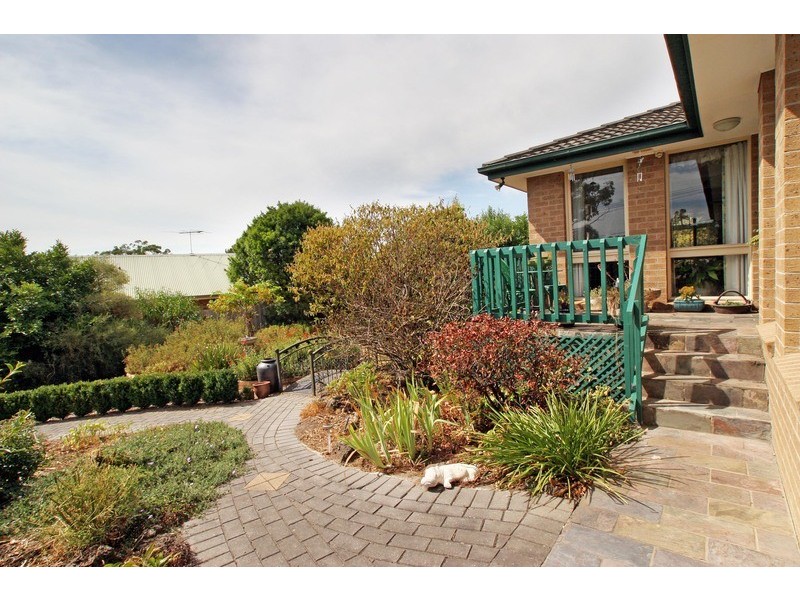 110-112 Fernhill Road, Mount Evelyn VIC 3796