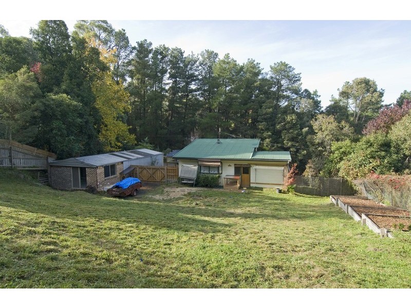 8 Joy Avenue, Mount Evelyn VIC 3796