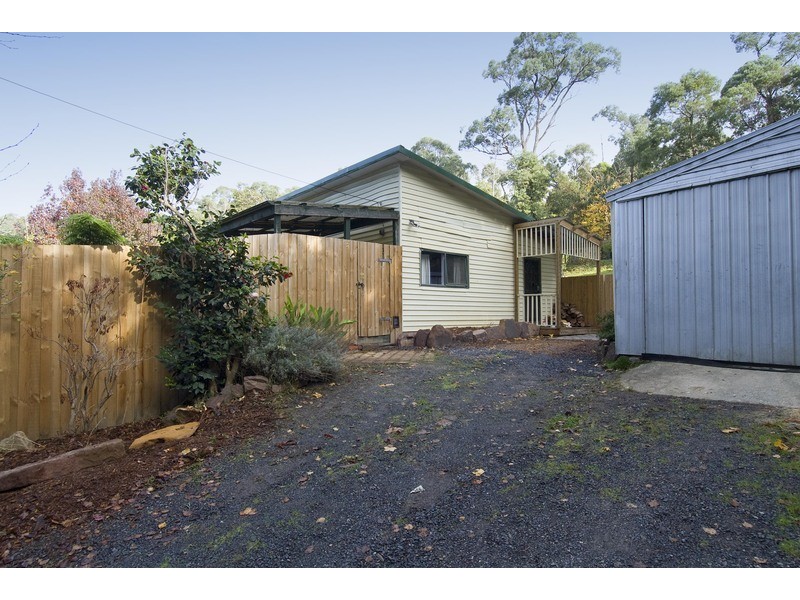 8 Joy Avenue, Mount Evelyn VIC 3796