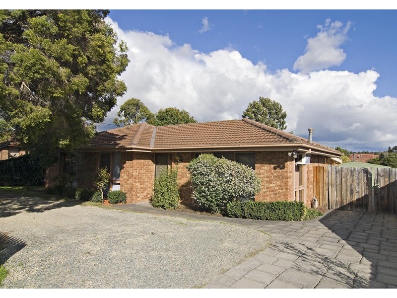 17 Kimberley Drive, Chirnside Park VIC 3116