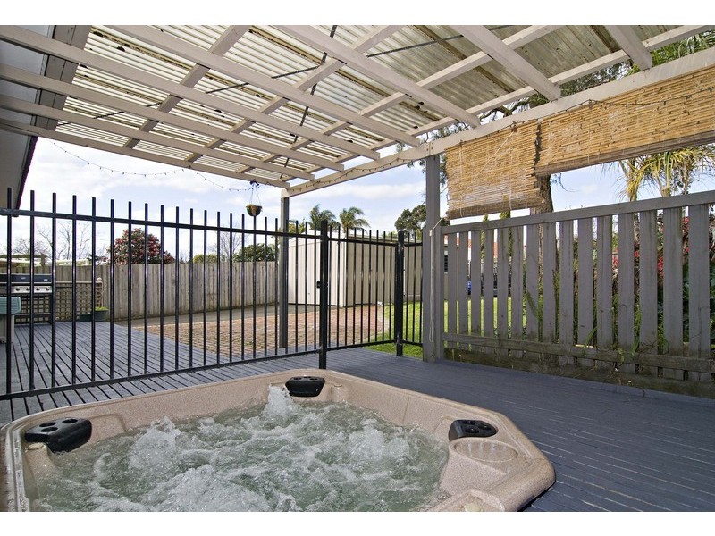 Chirnside Park VIC 3116