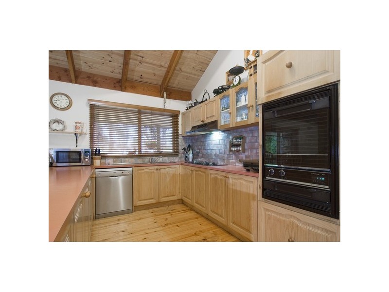 56 Inverness Road, Mount Evelyn VIC 3796