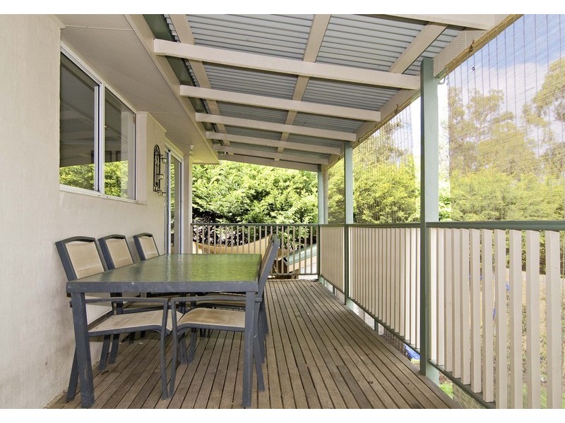 22 Edmond Crescent, Wandin North VIC 3139