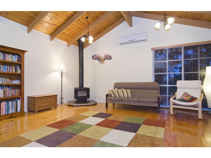 49 Johns Crescent, Mount Evelyn VIC 3796