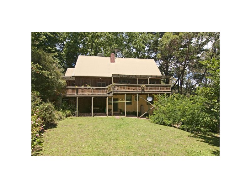 16 Borang Avenue, Mount Evelyn VIC 3796