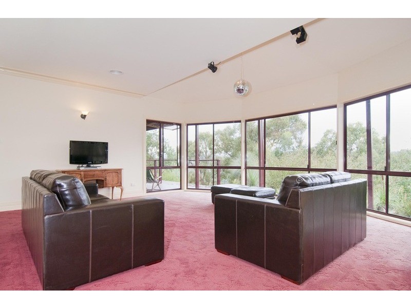 17 Thomas Crescent, Lilydale VIC 3140