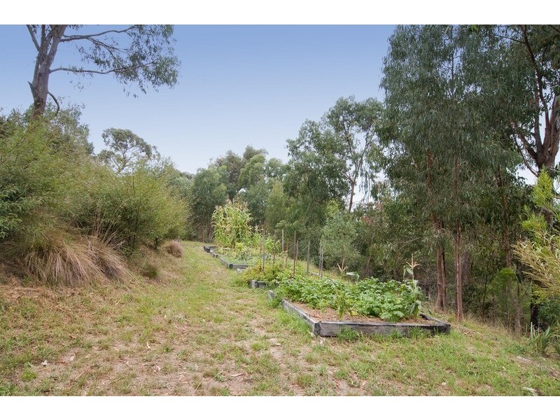 17 Thomas Crescent, Lilydale VIC 3140