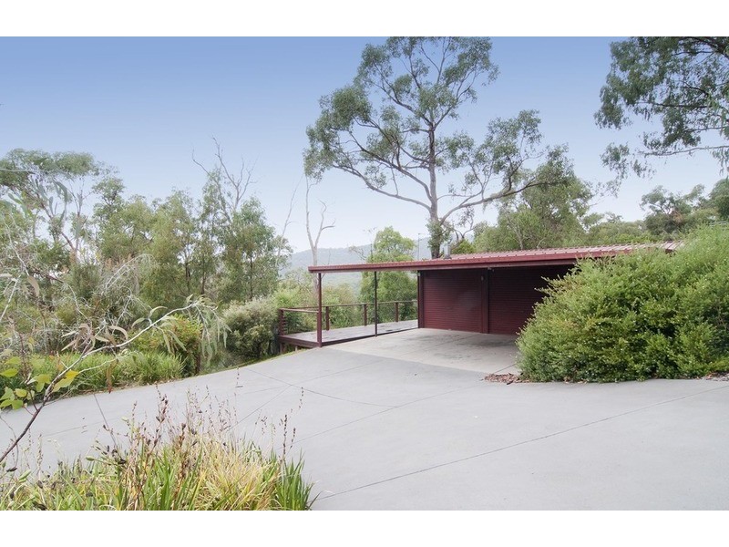 17 Thomas Crescent, Lilydale VIC 3140