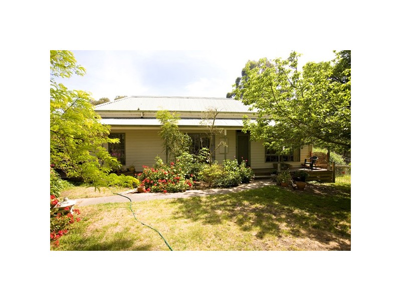 205 Victoria Road, Wandin North VIC 3139