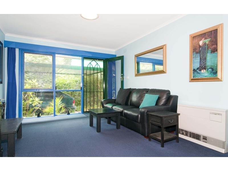 1/37 Warrien Road, Croydon North VIC 3136