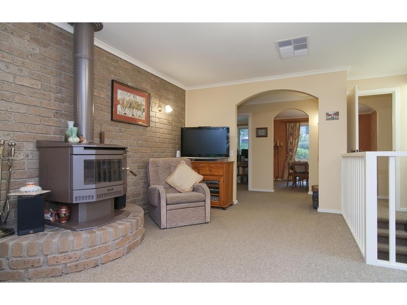 25 Railway Road, Mount Evelyn VIC 3796