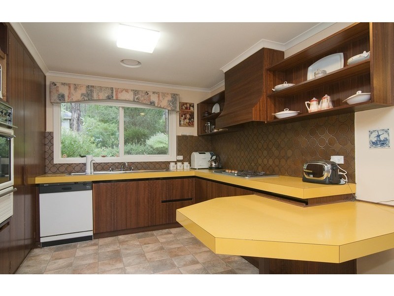 25 Railway Road, Mount Evelyn VIC 3796