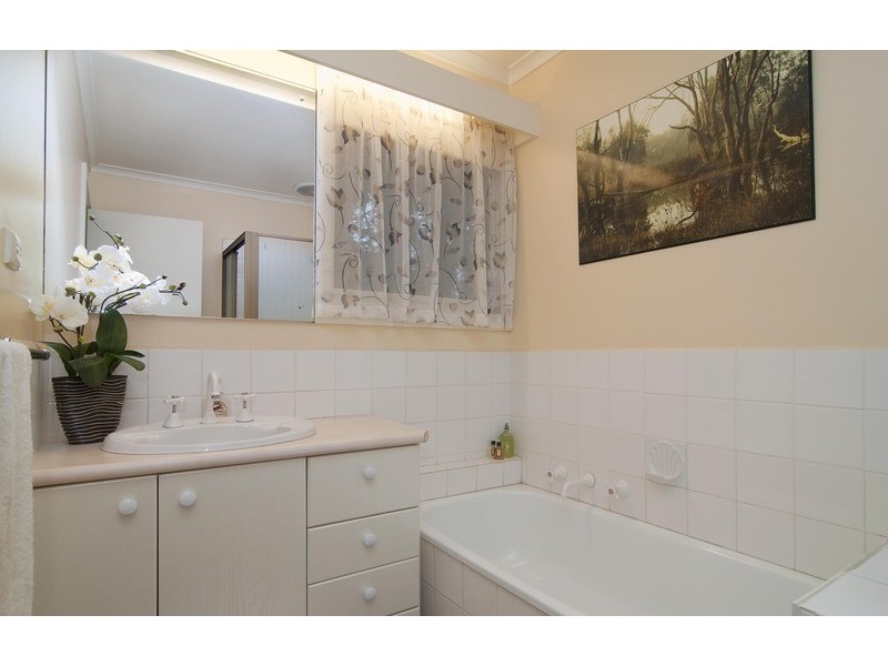 25 Railway Road, Mount Evelyn VIC 3796