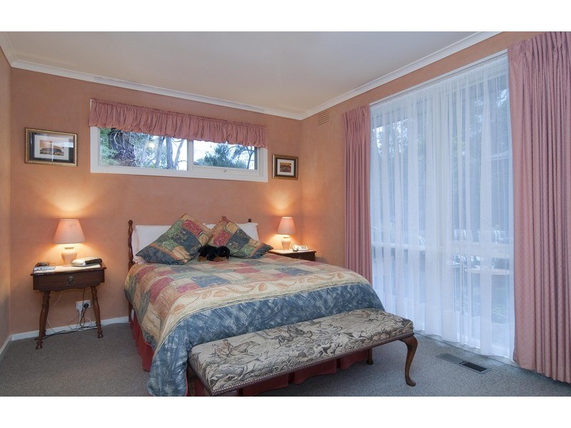 25 Railway Road, Mount Evelyn VIC 3796