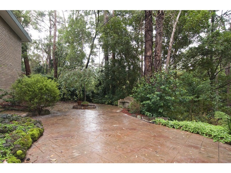 25 Railway Road, Mount Evelyn VIC 3796