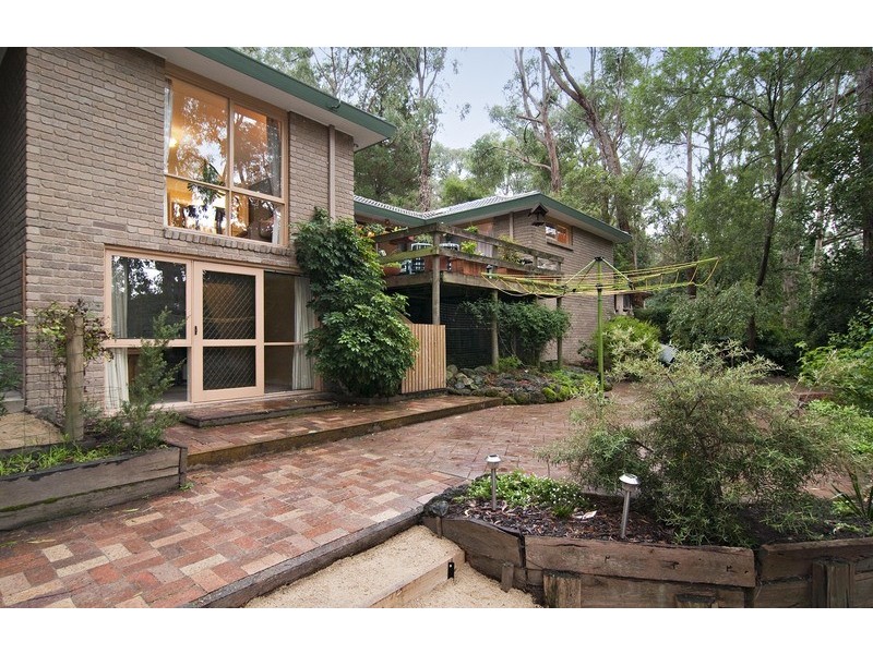 25 Railway Road, Mount Evelyn VIC 3796