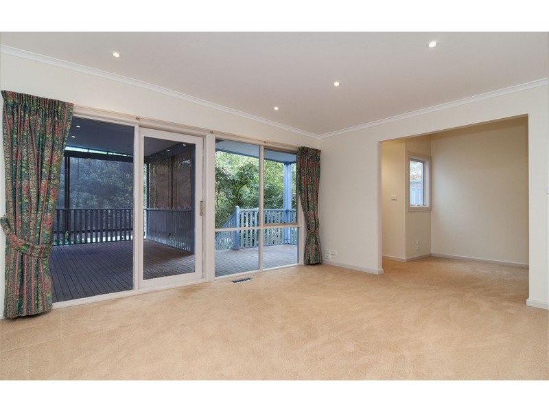 10 Warrawee Road, Mount Evelyn VIC 3796