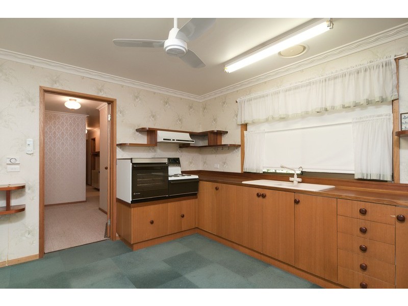 9 Warreena Grove, Chum Creek VIC 3777