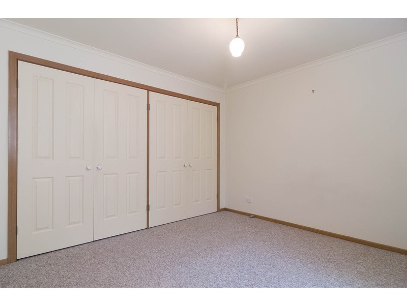 2/137 Cambridge Road, Mooroolbark VIC 3138