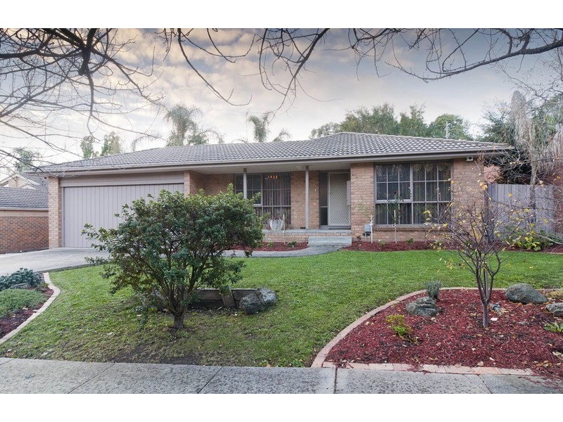 22 Kirkford Drive, Mooroolbark VIC 3138