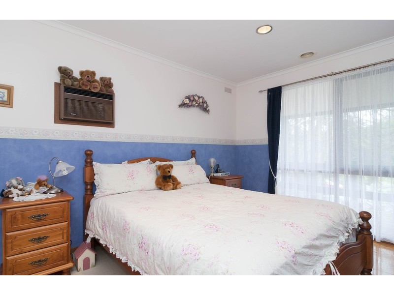 18 Valley Ho Road, Chirnside Park VIC 3116