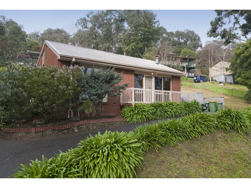 66 Commercial Road, Mount Evelyn VIC 3796