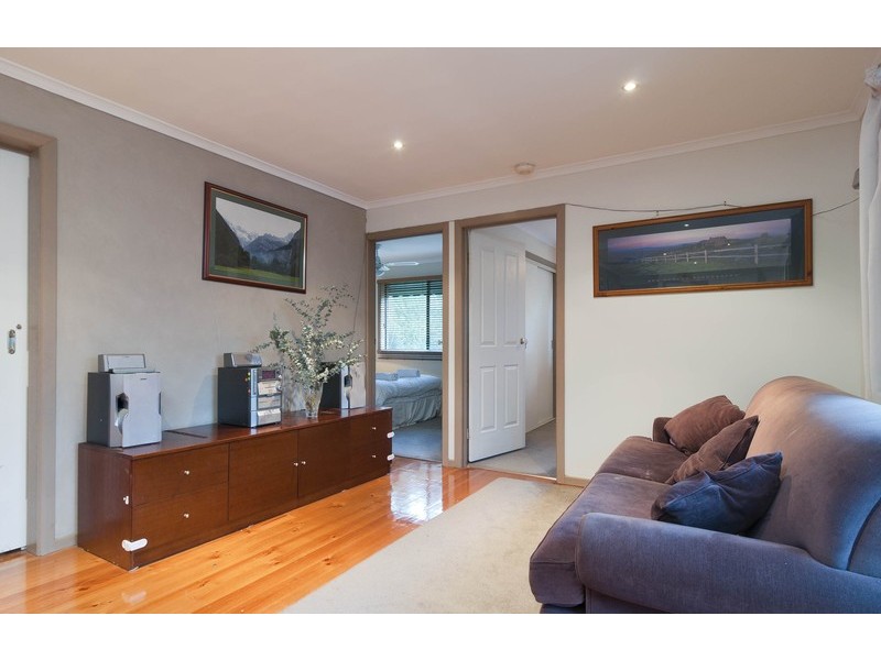 8 Ashley Court, Seville VIC 3139