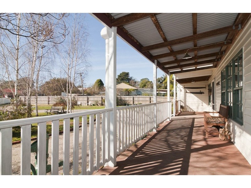 9 Bradman Avenue, Mount Evelyn VIC 3796