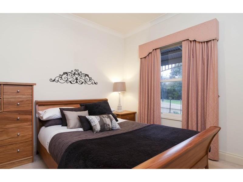 22 Chatswood Grove, Chirnside Park VIC 3116