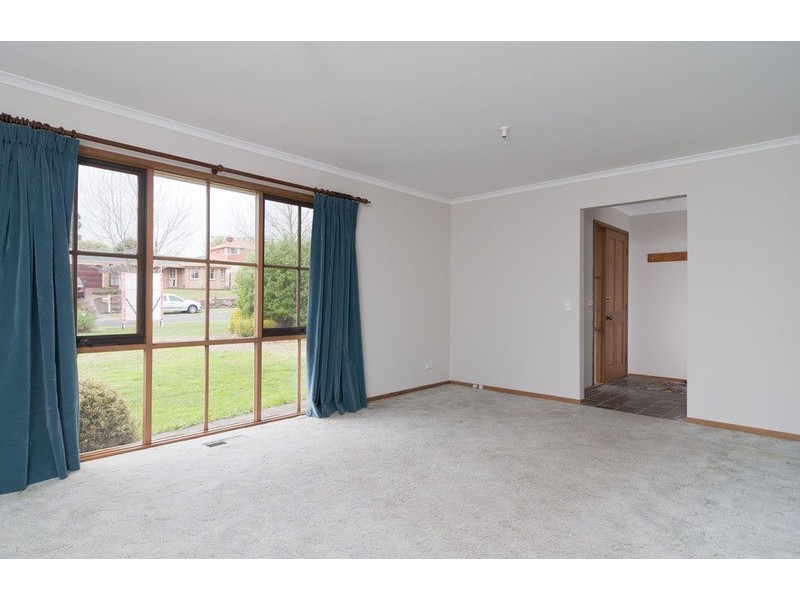 36 Summerhill Park Drive, Mooroolbark VIC 3138