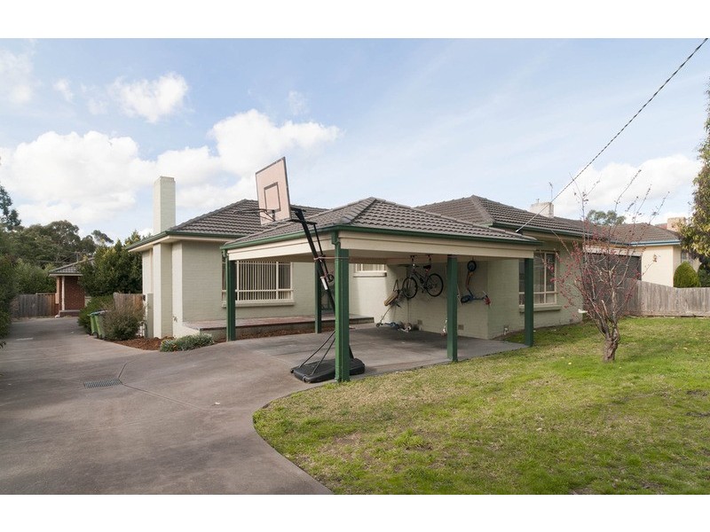 1/17 Abraham Drive, Croydon VIC 3136