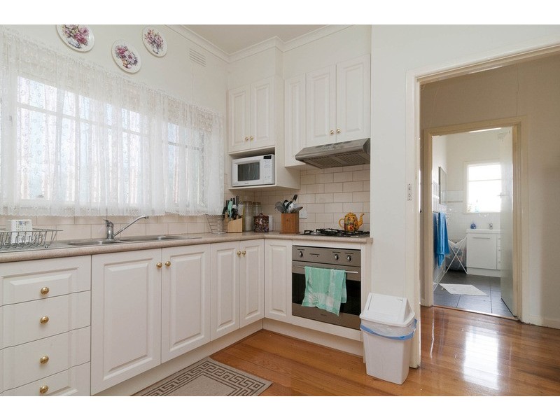 1/17 Abraham Drive, Croydon VIC 3136