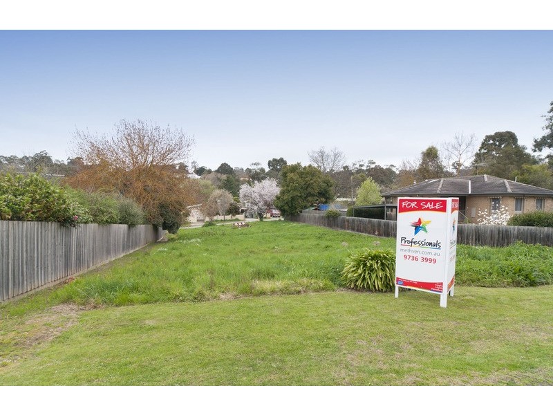 9 De Lancey Road, Wandin North VIC 3139