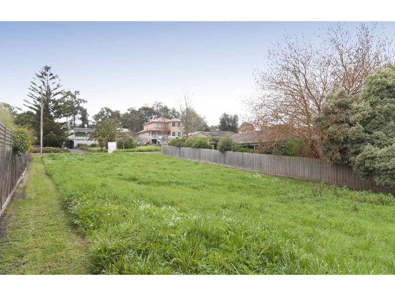 9 De Lancey Road, Wandin North VIC 3139