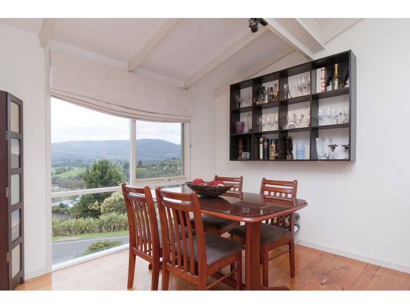 6 Alan Grove, Woori Yallock VIC 3139