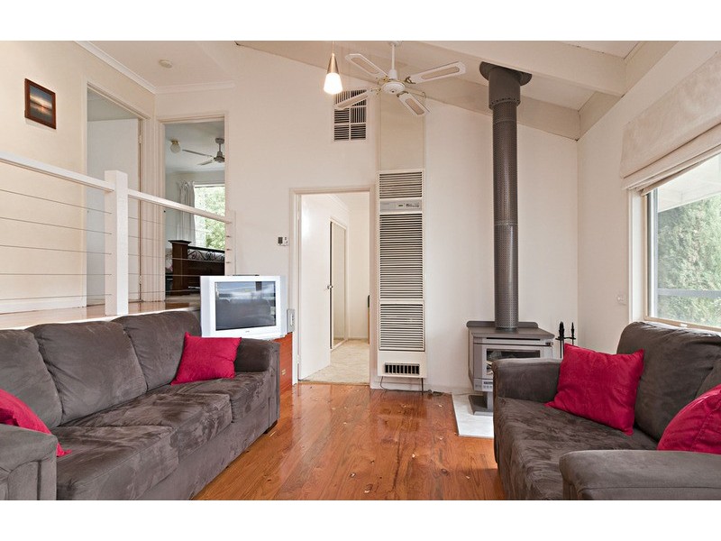 6 Alan Grove, Woori Yallock VIC 3139