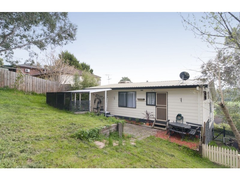 6 Alan Grove, Woori Yallock VIC 3139