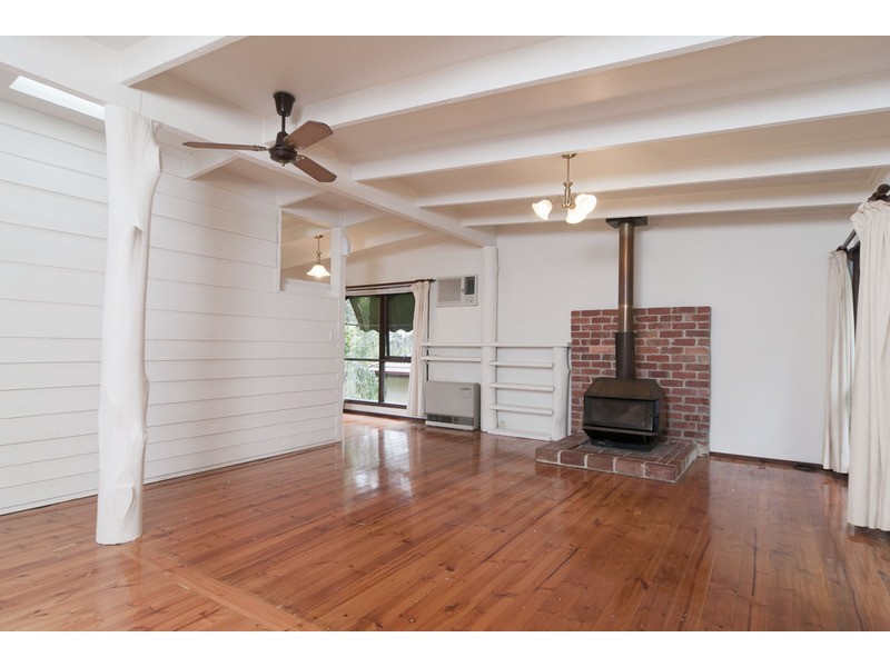 65 Commercial Road, Mount Evelyn VIC 3796