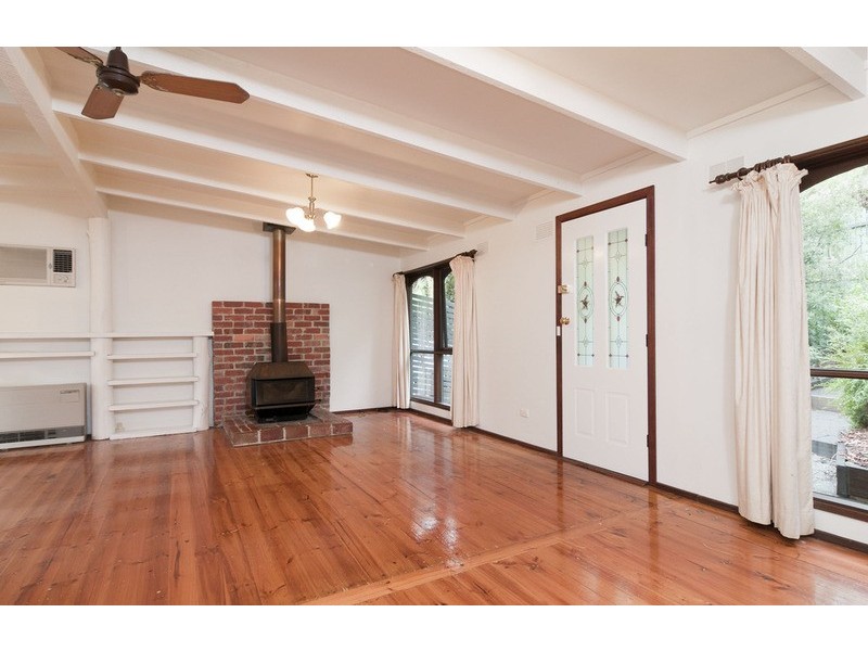 65 Commercial Road, Mount Evelyn VIC 3796