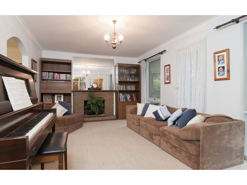 11 Banool Avenue, Mount Evelyn VIC 3796