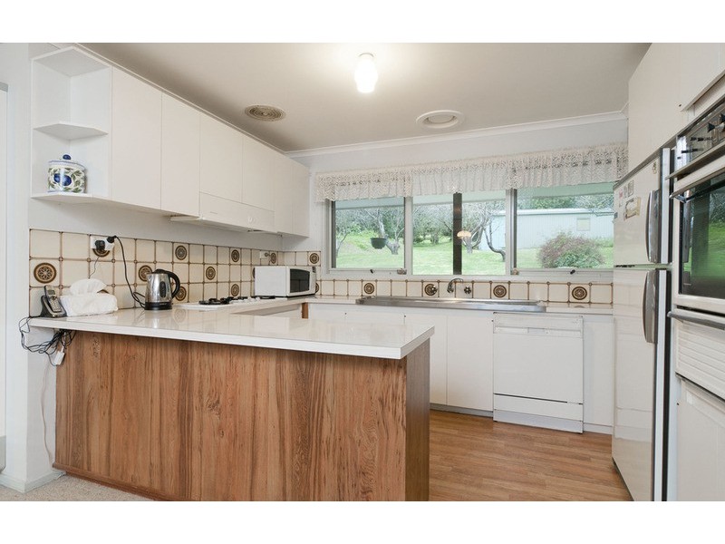 11 Banool Avenue, Mount Evelyn VIC 3796